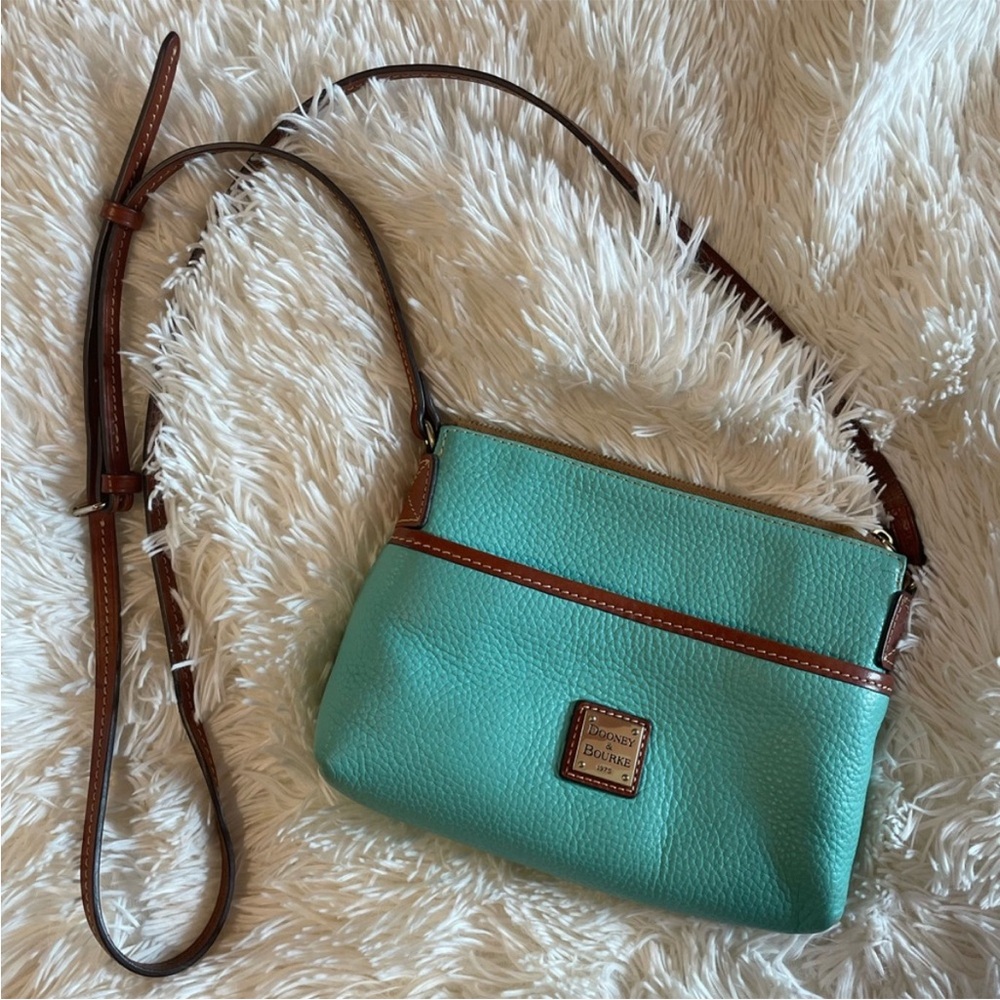 Dooney & Bourke Crossbody Bag